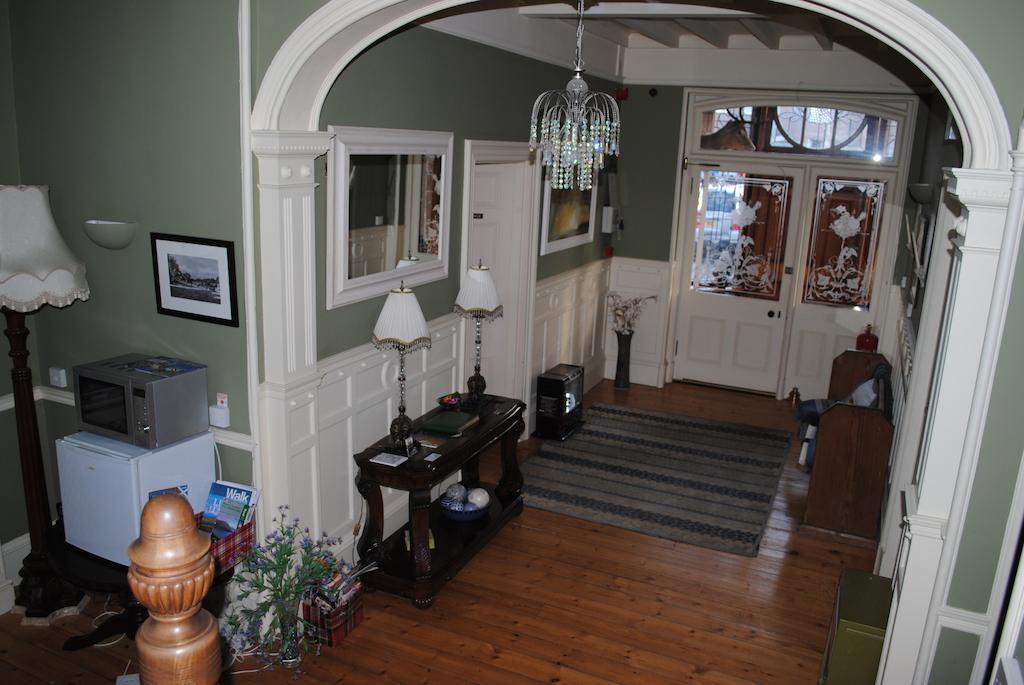 ホテル Chrialdon House ビューリー エクステリア 写真